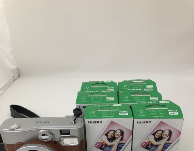 富士フィルム　インスタントカメラ チェキ　INSTAX　MINI90をお買取り😳✨