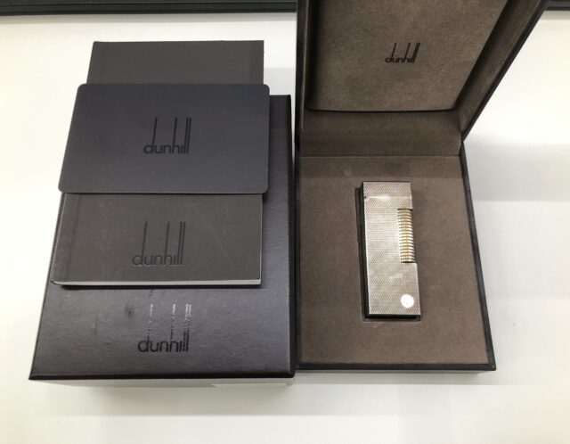 dunhill ダンヒル ローラー式 ガスライター シルバーカラーをお買取りさせていただきました。